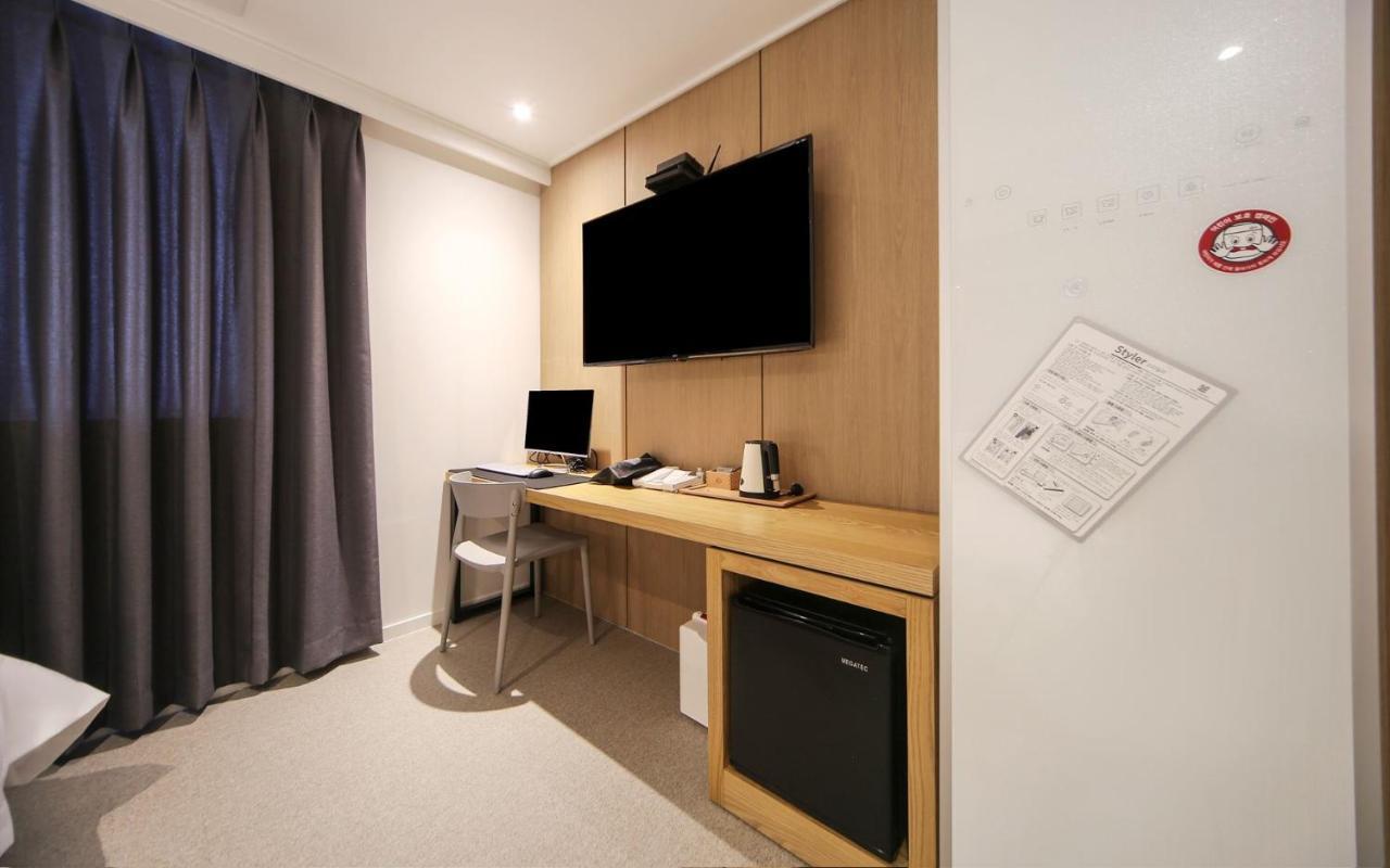 Hotel Lazy Heaven Changwon Exterior photo