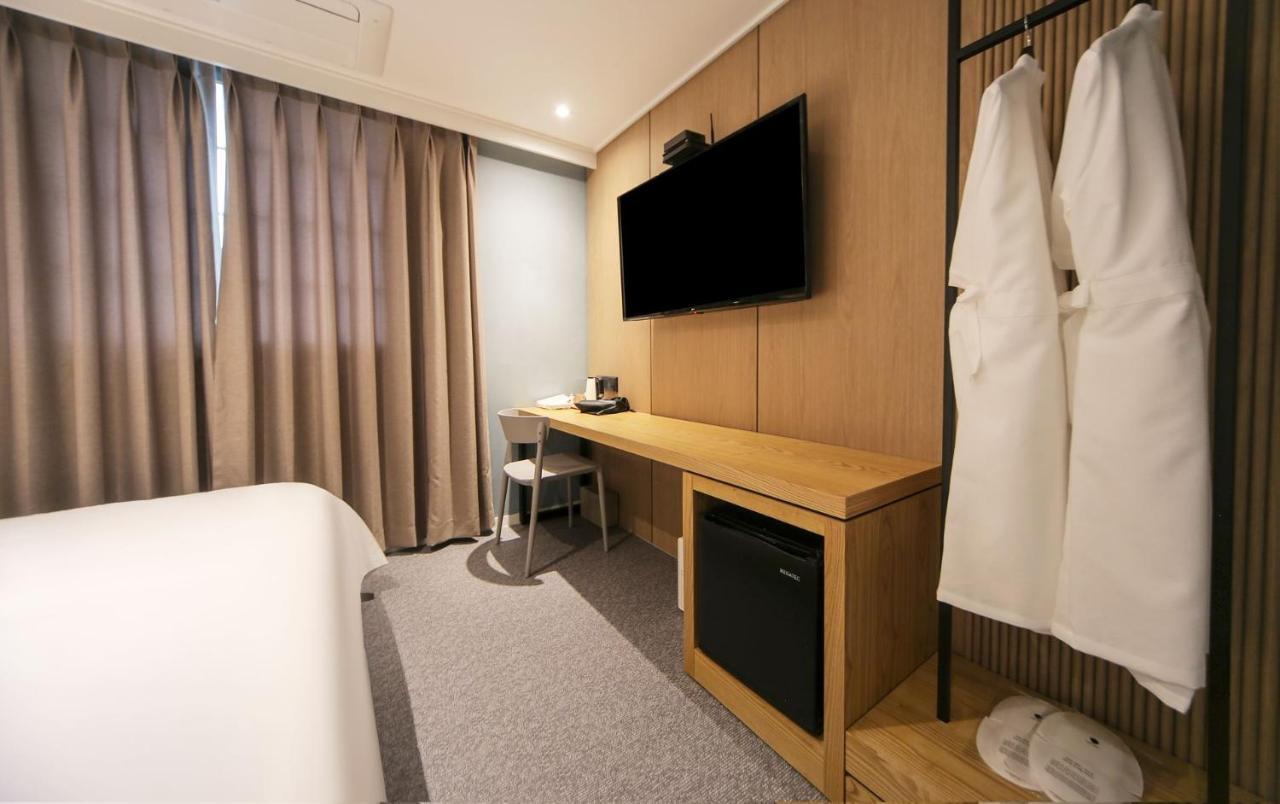 Hotel Lazy Heaven Changwon Exterior photo