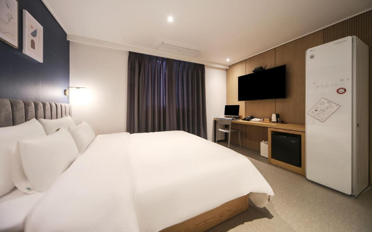 Hotel Lazy Heaven Changwon Exterior photo